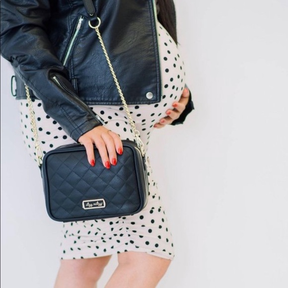 Itzy Ritzy Handbags - Itzy Ritzy Purse *FINAL PRICE*